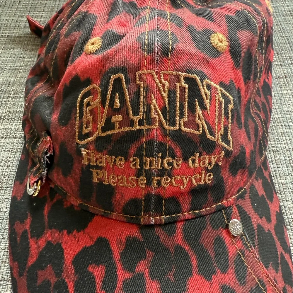 Ganni Red and Black Leopard-Print Baseball Cap with Hardware - Picture 4 of 5